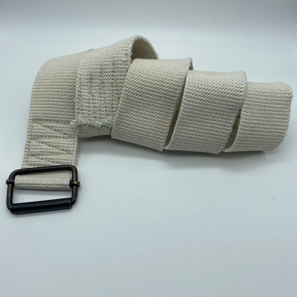 Unbranded White Slip Thru Adjustable Belt Men's Size L End to End 45" Tattered